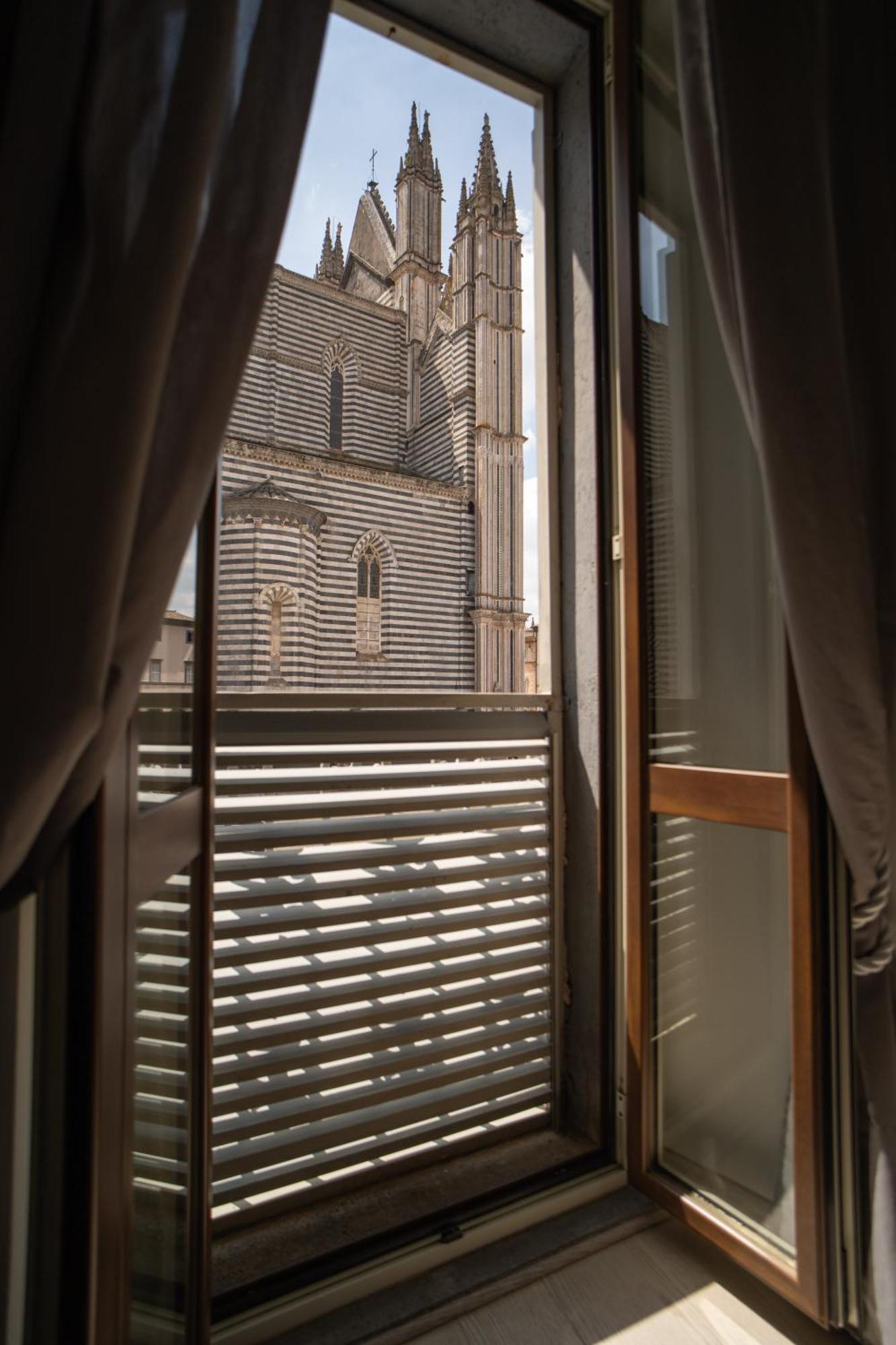 La Dimora Alle Scalette ออร์เวียโต ภายนอก รูปภาพ